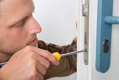 Super Locksmith Services Minneapolis, MN 612-924-1925 Super Locksmith Services Minneapolis, MN 612-924-1925 - 29-3